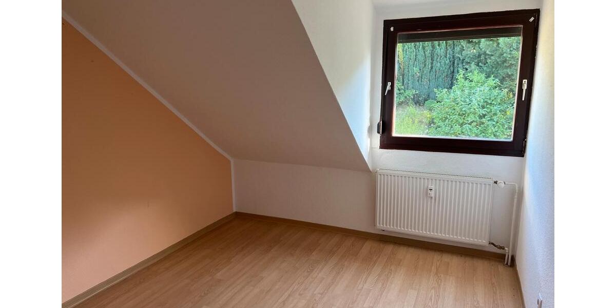 Dachgeschoßwohnung Ennepetal - 2.5 Zimmer, 100 m&sup2;, 900&euro; | Angebot:25903473