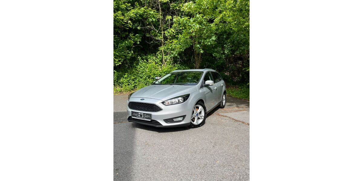 Ford Focus 69.106 km 5.800 &euro; Iserlohn 58640