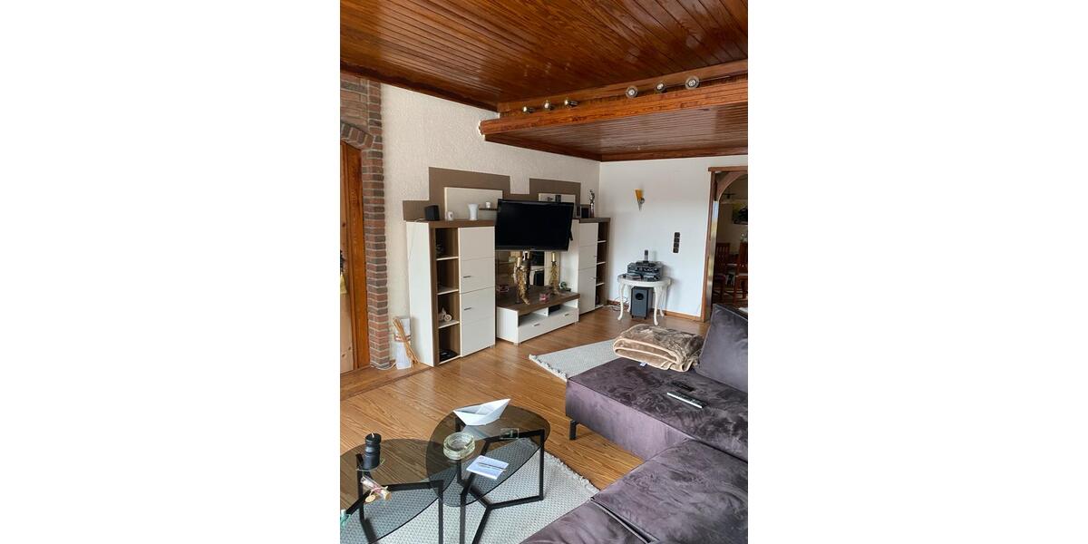 Etagenwohnung Werdohl - 5 Zimmer, 100 m&sup2;, 1.100&euro; | Angebot:25967572