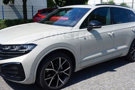 VW Touareg 17.900 km 84.490 &euro; Bönen 59199