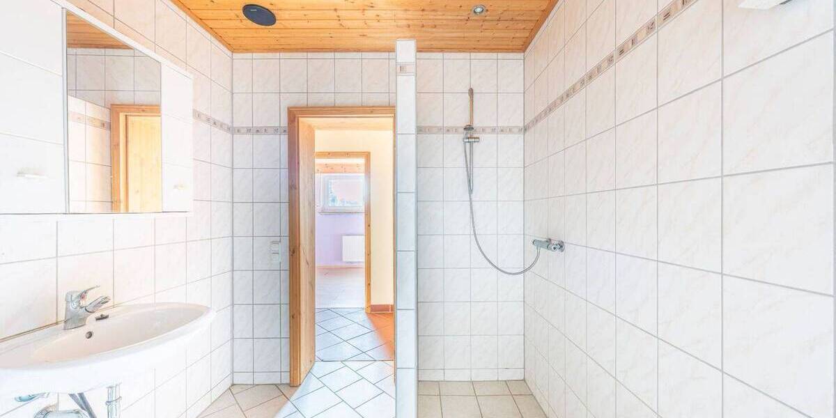 Bungalow Altena - 8 Zimmer, 122 m&sup2;, 199.000&euro; | Angebot:26065137