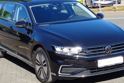 VW Passat 82.715 km 23.680 &euro; Selm 59379