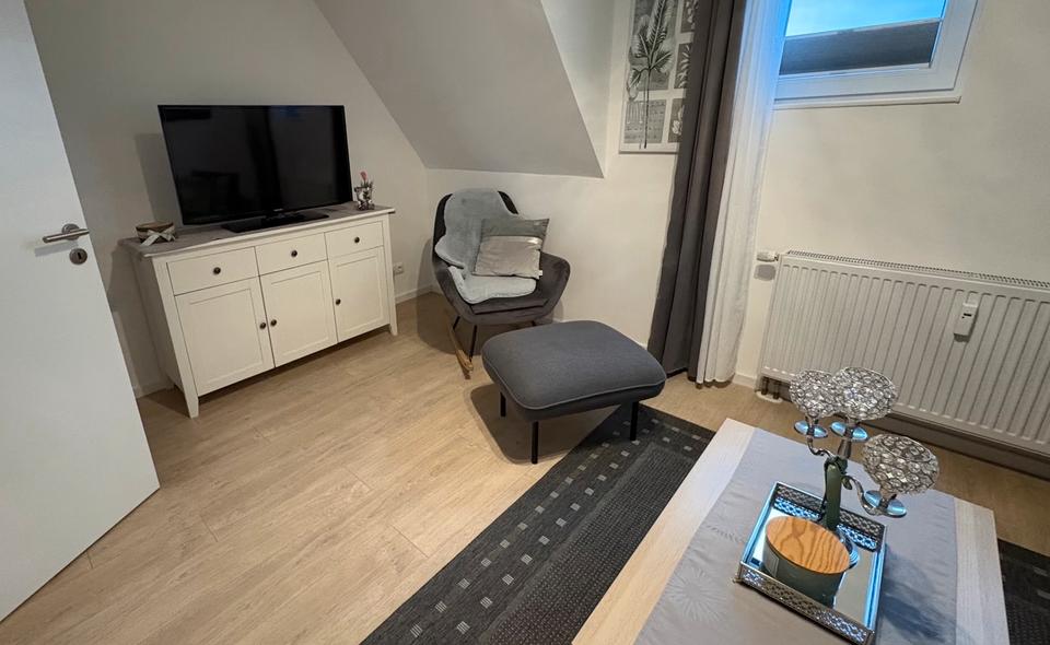 Dachgeschoßwohnung Arnsberg Rusch - 2 Zimmer, 45 m&sup2;, 865&euro; | Angebot:25538831