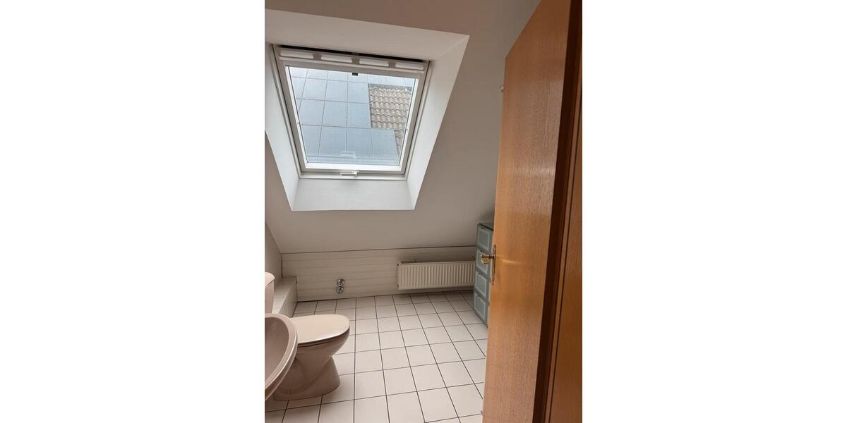 Etagenwohnung Bochum Bochum-Nord - 2 Zimmer, 70 m&sup2;, 590&euro; | Angebot:25974993