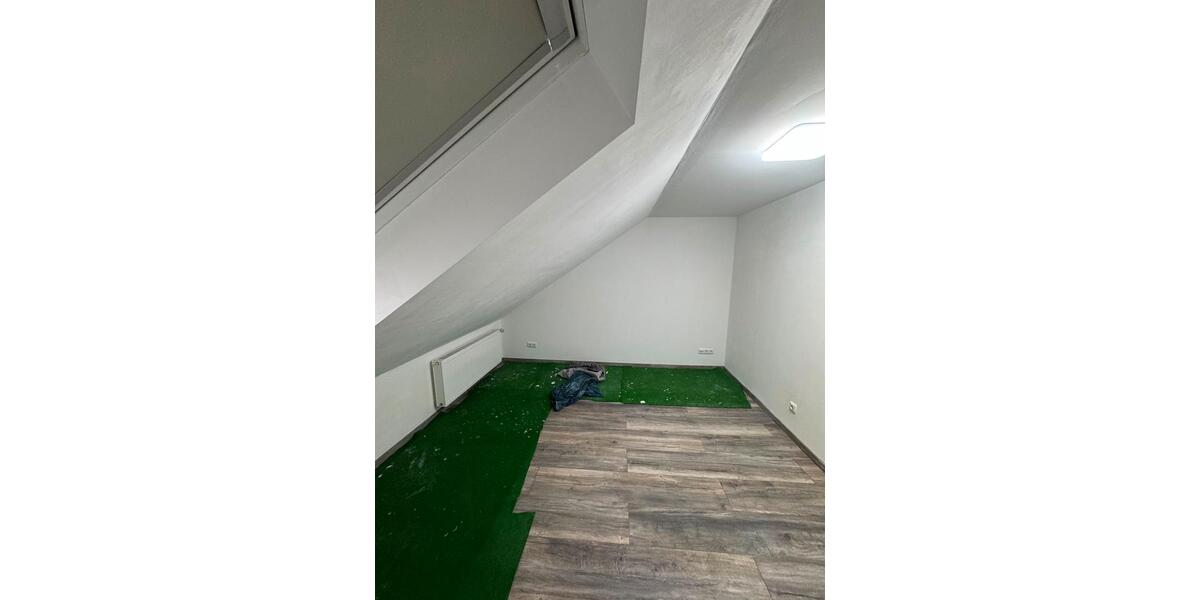 Dachgeschoßwohnung Menden (Sauerland) Bösperde - 3 Zimmer, 100 m&sup2;, 750&euro; | Angebot:27629192