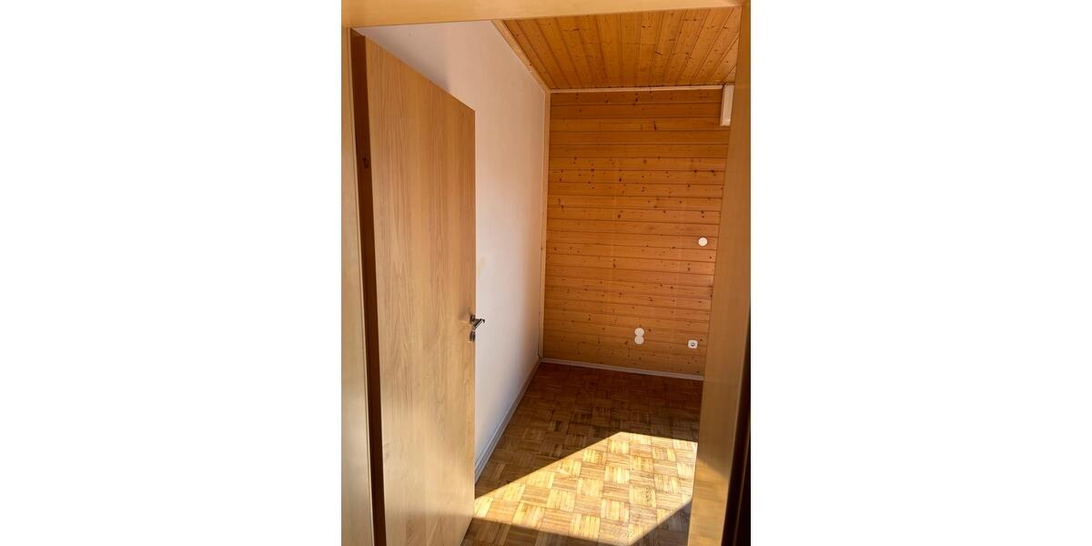 Etagenwohnung Kamen - 3.5 Zimmer, 106 m&sup2;, 1.000&euro; | Angebot:26022981