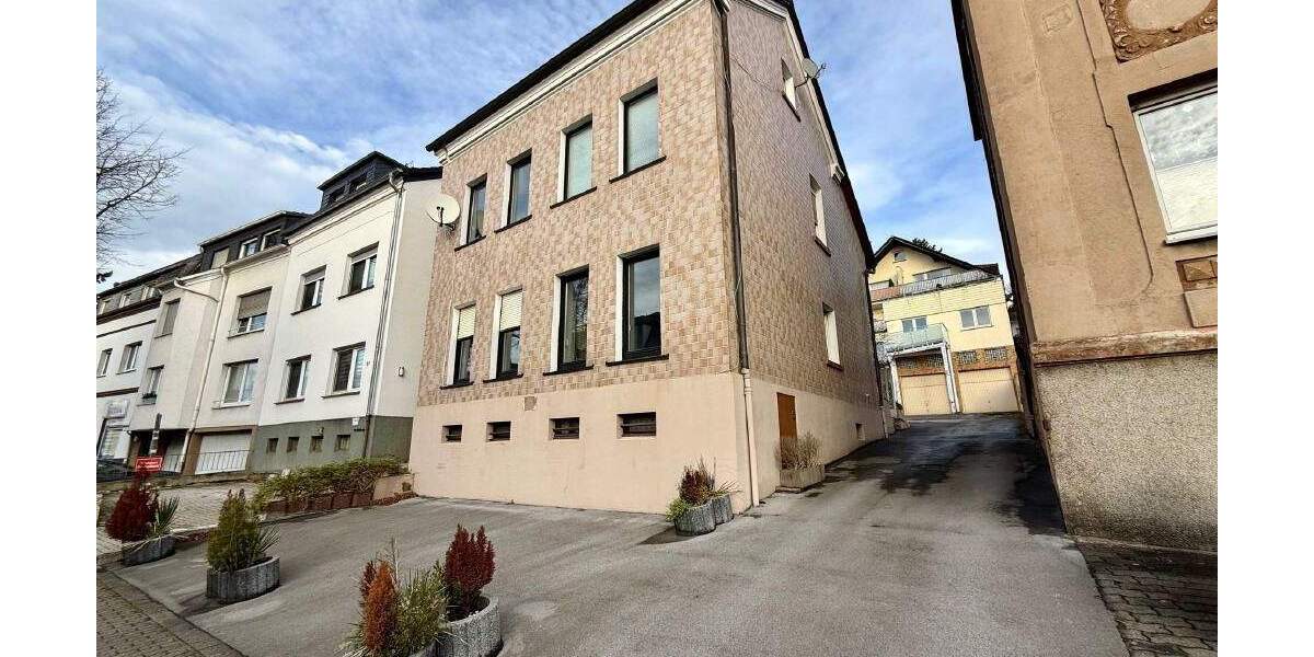 Einfamilienhaus Menden Mitte - 6 Zimmer, 169 m&sup2;, 210.000&euro; | Angebot:25706735