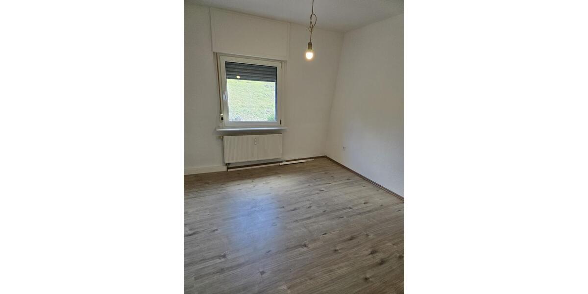 Etagenwohnung Hemer - 2 Zimmer, 58 m&sup2;, 410&euro; | Angebot:25962576