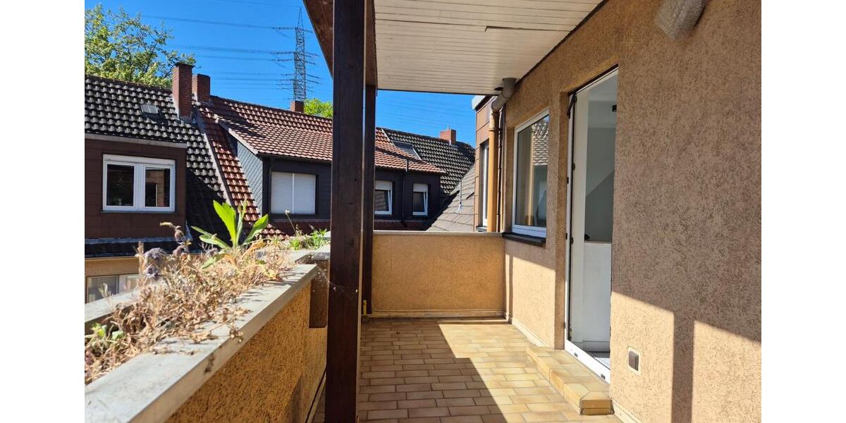 Dachgeschoßwohnung Bochum Günnigfeld - 3 Zimmer, 68 m&sup2;, 480&euro; | Angebot:26444038