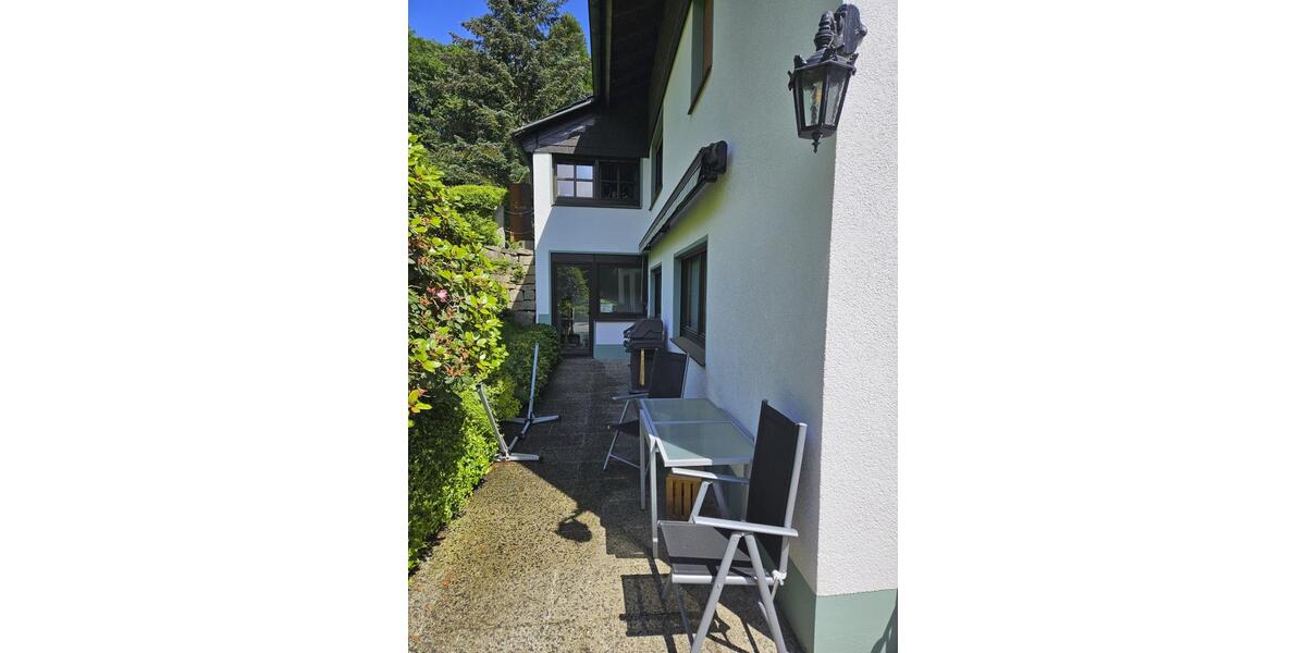 Hochparterre Ennepetal - 8 Zimmer, 169 m&sup2;, 1.450&euro; | Angebot:27621139