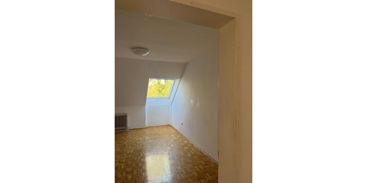 Dachgeschoßwohnung Dortmund Hombruch - 3.5 Zimmer, 75 m&sup2;, 697&euro; | Angebot:27621148