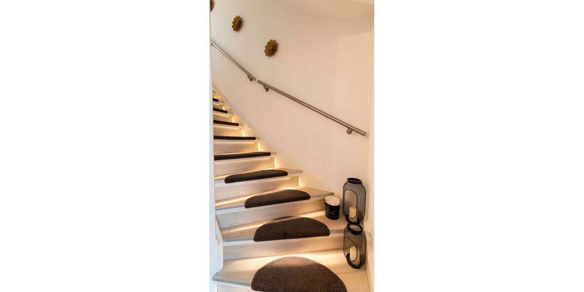 Modernisiertes Reihenhaus mit Wellnessbad, Gäste-WC, Keller & 248 m² Grundstück - Reihenmittelhaus Bönen | Angebot:27671909