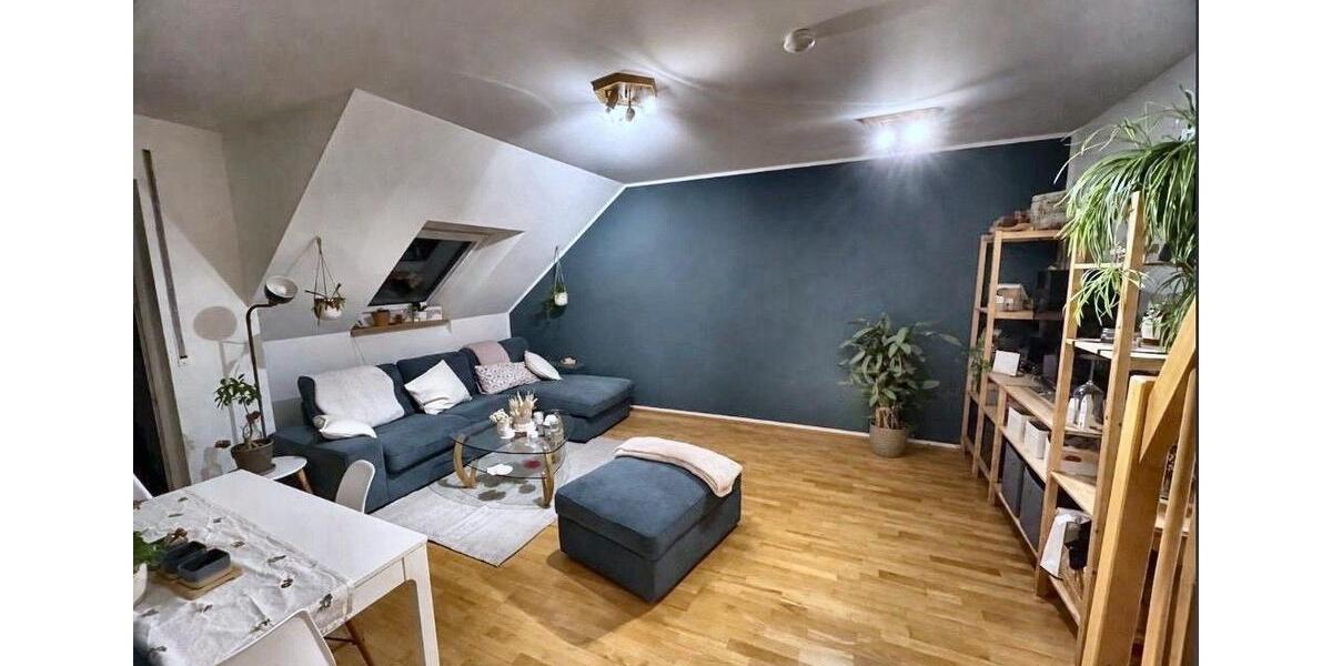 Dachgeschoßwohnung Halver - 2.5 Zimmer, 53 m&sup2;, 580&euro; | Angebot:27600983