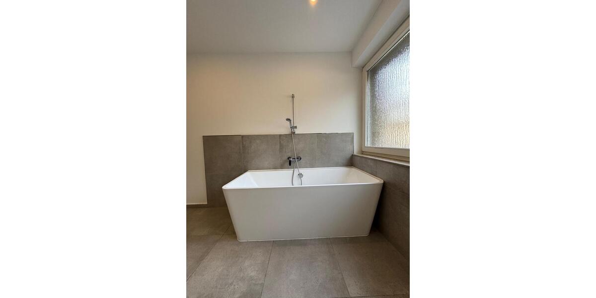 Erdgeschoßwohnung Neuenrade - 3 Zimmer, 93 m&sup2;, 1.050&euro; | Angebot:27551162