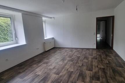 Wohnung Iserlohn Sümmern - 2 Zimmer, 65 m&sup2;, 410&euro; | Angebot:25569614