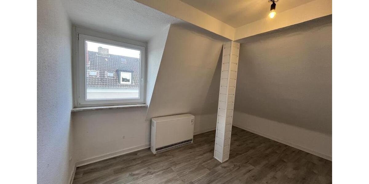 Dachgeschoßwohnung Bochum Günnigfeld - 2 Zimmer, 47 m&sup2;, 350&euro; | Angebot:25864473